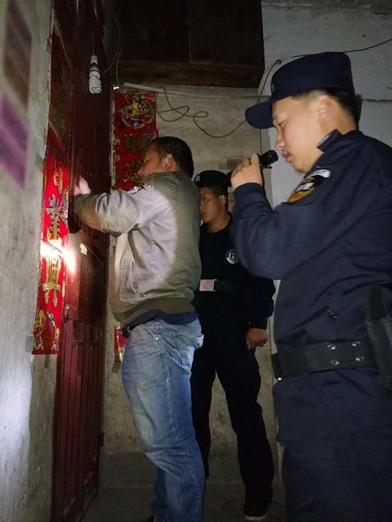 宣城粗心妈妈误将幼女锁家中 